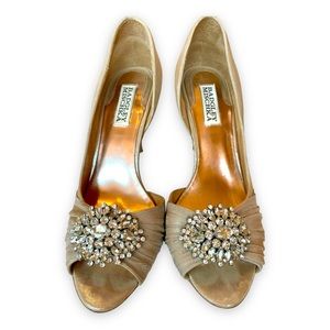 Badgley Mischka taupe heels with diamond accents. Size 8M